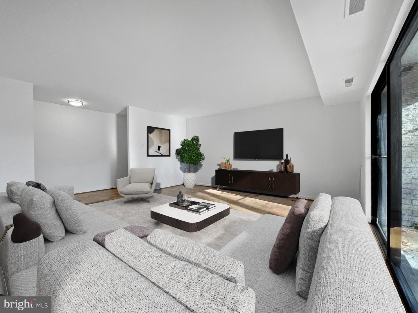 882 Quince Orchard Boulevard #t2 photo 3
