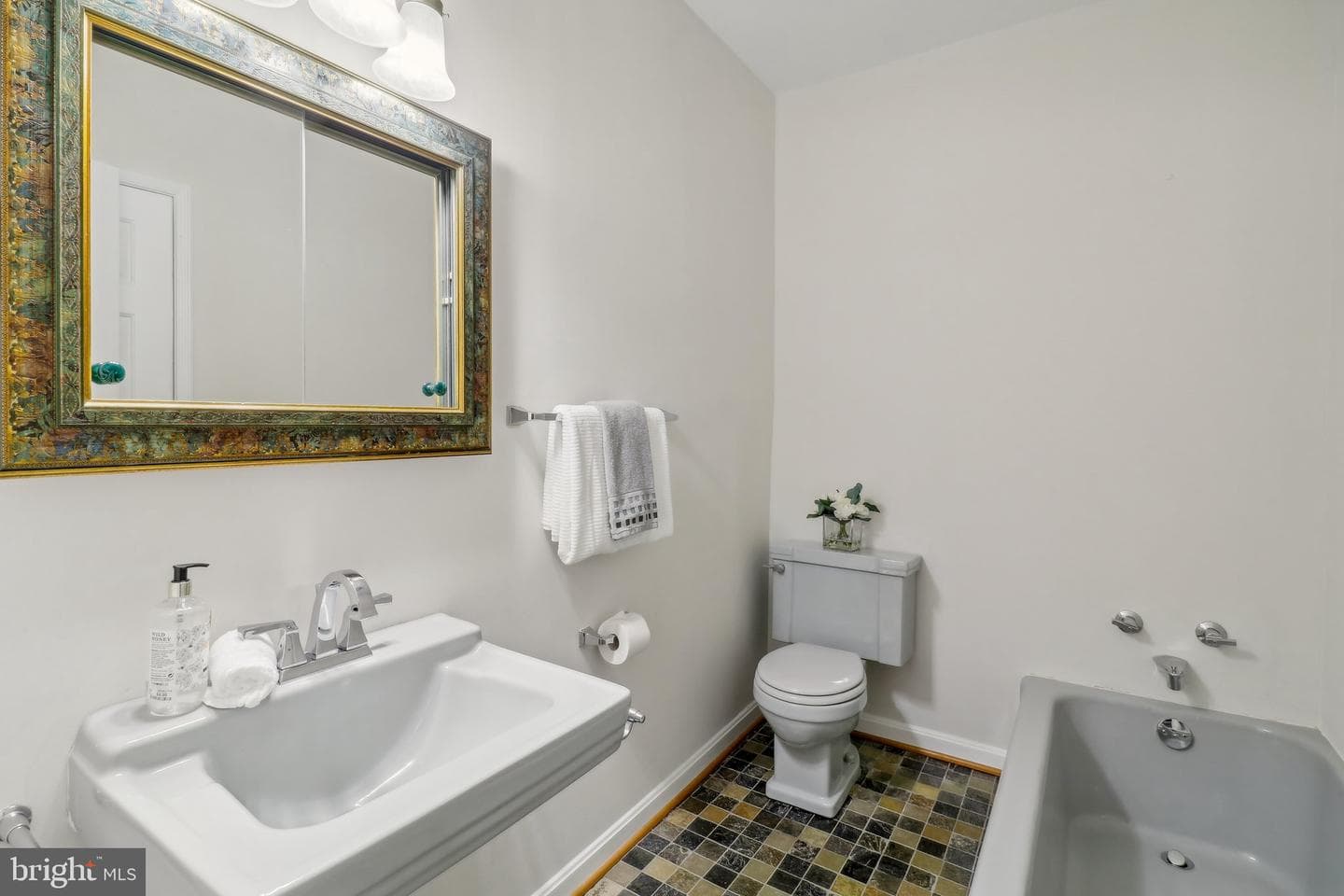 6417 Broad Street photo 12