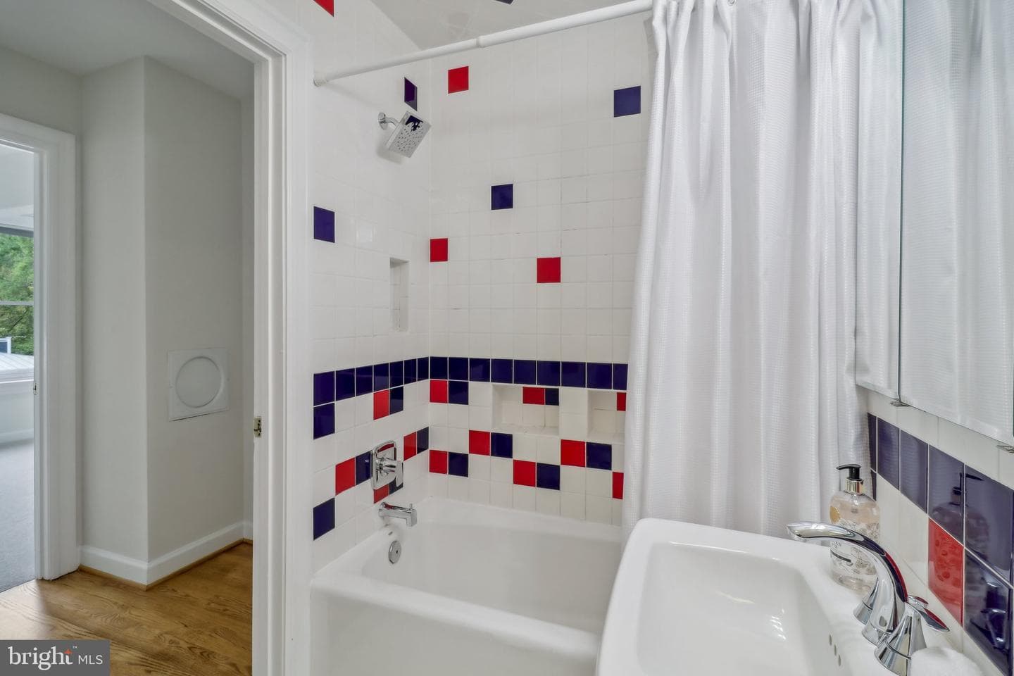 6417 Broad Street photo 27