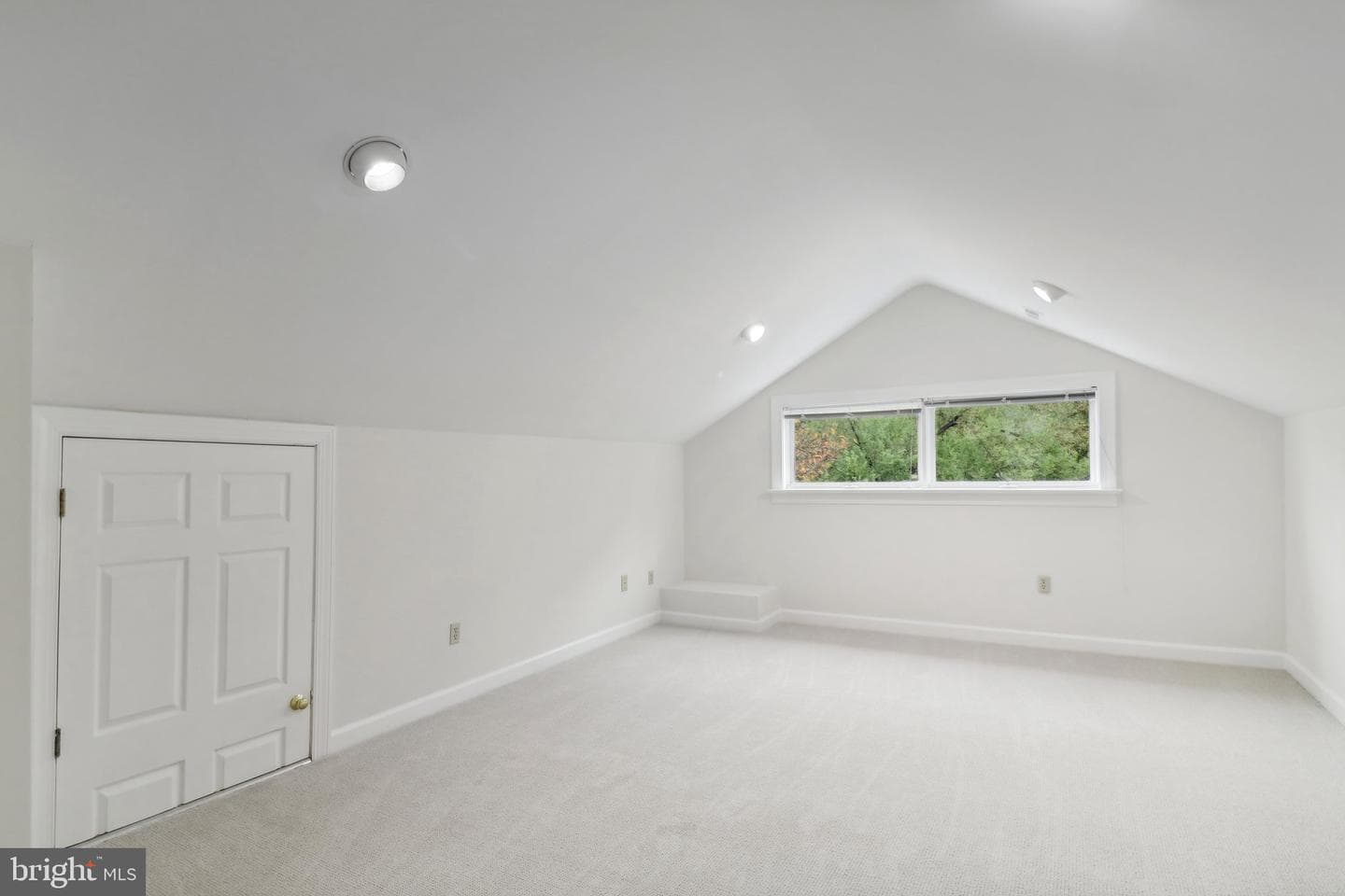 6417 Broad Street photo 32