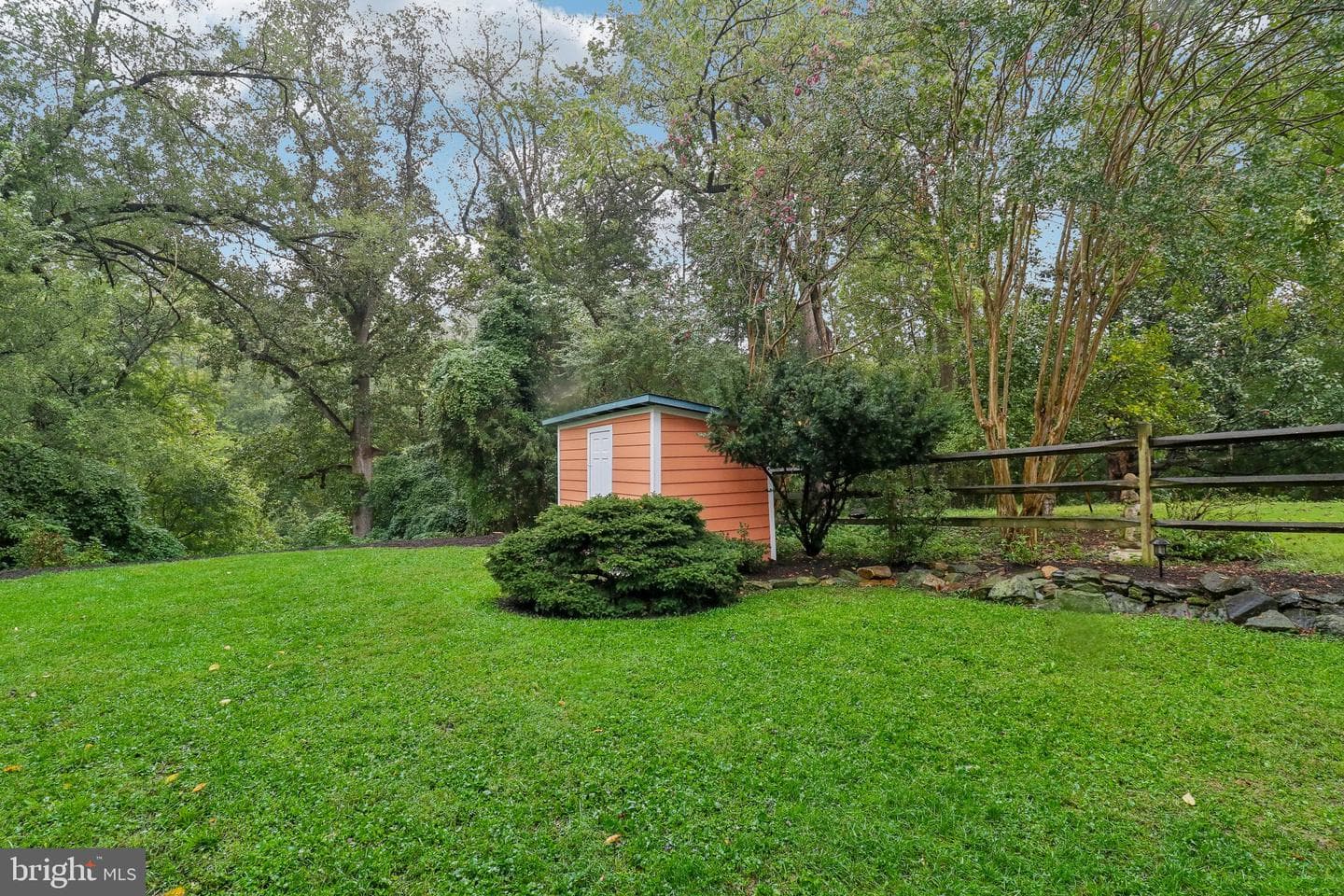 6417 Broad Street photo 40