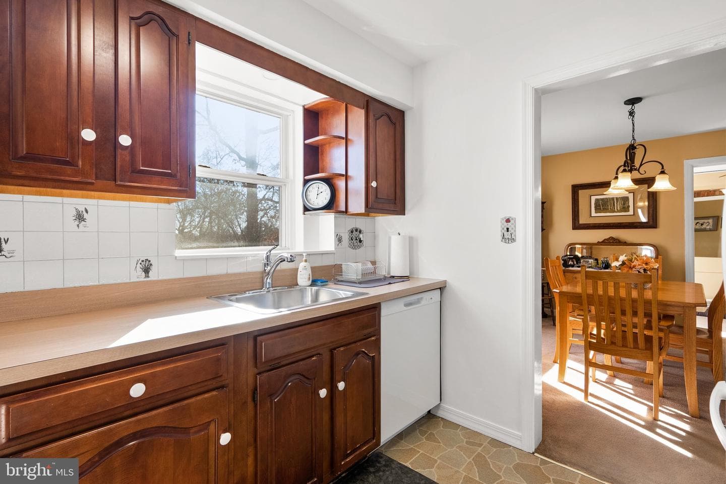 2710 Harmon Road photo 10