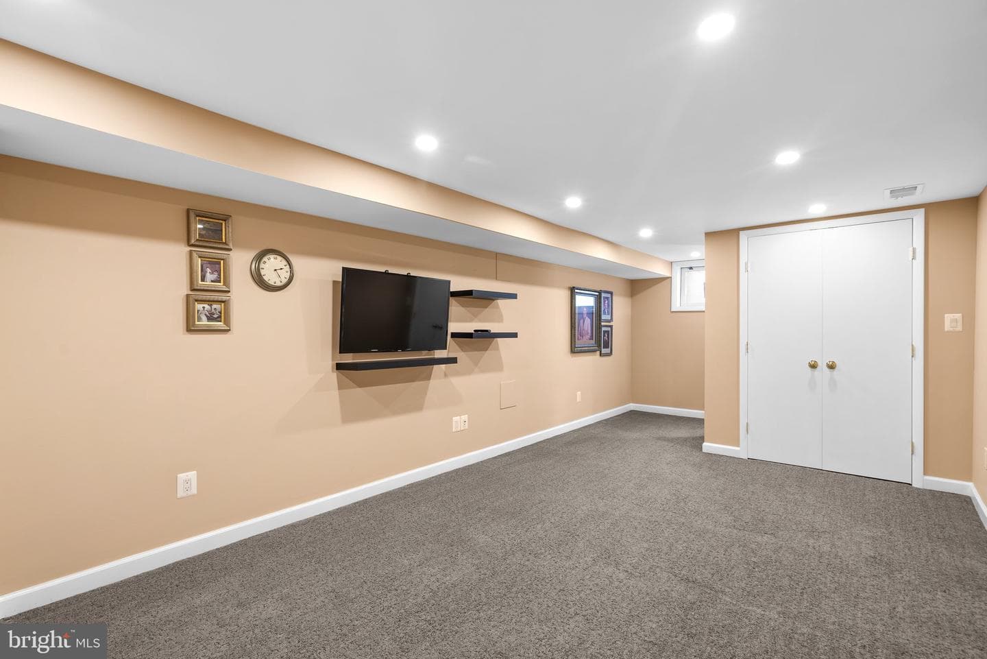 2710 Harmon Road photo 21