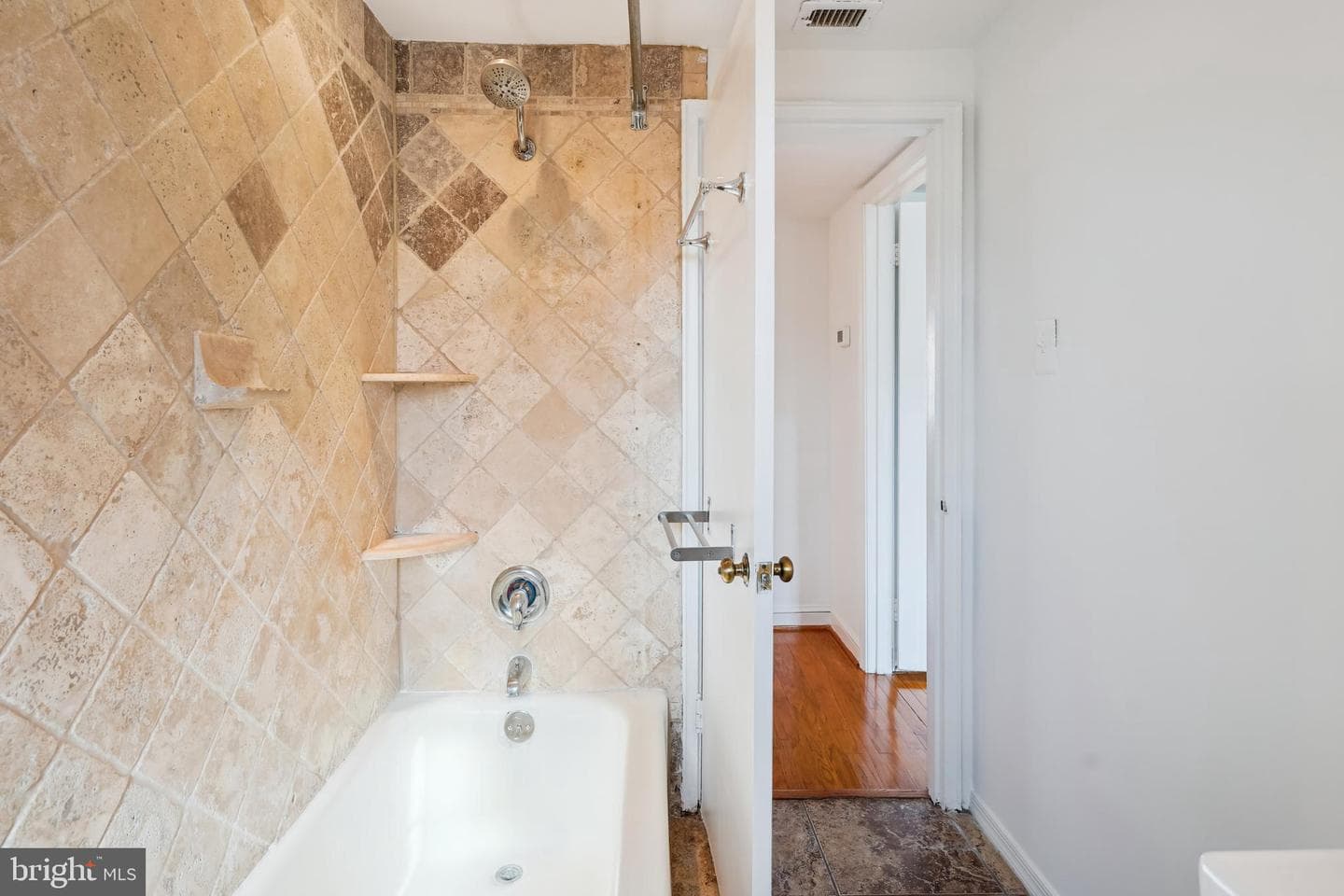 2244 Washington Avenue #102 photo 10
