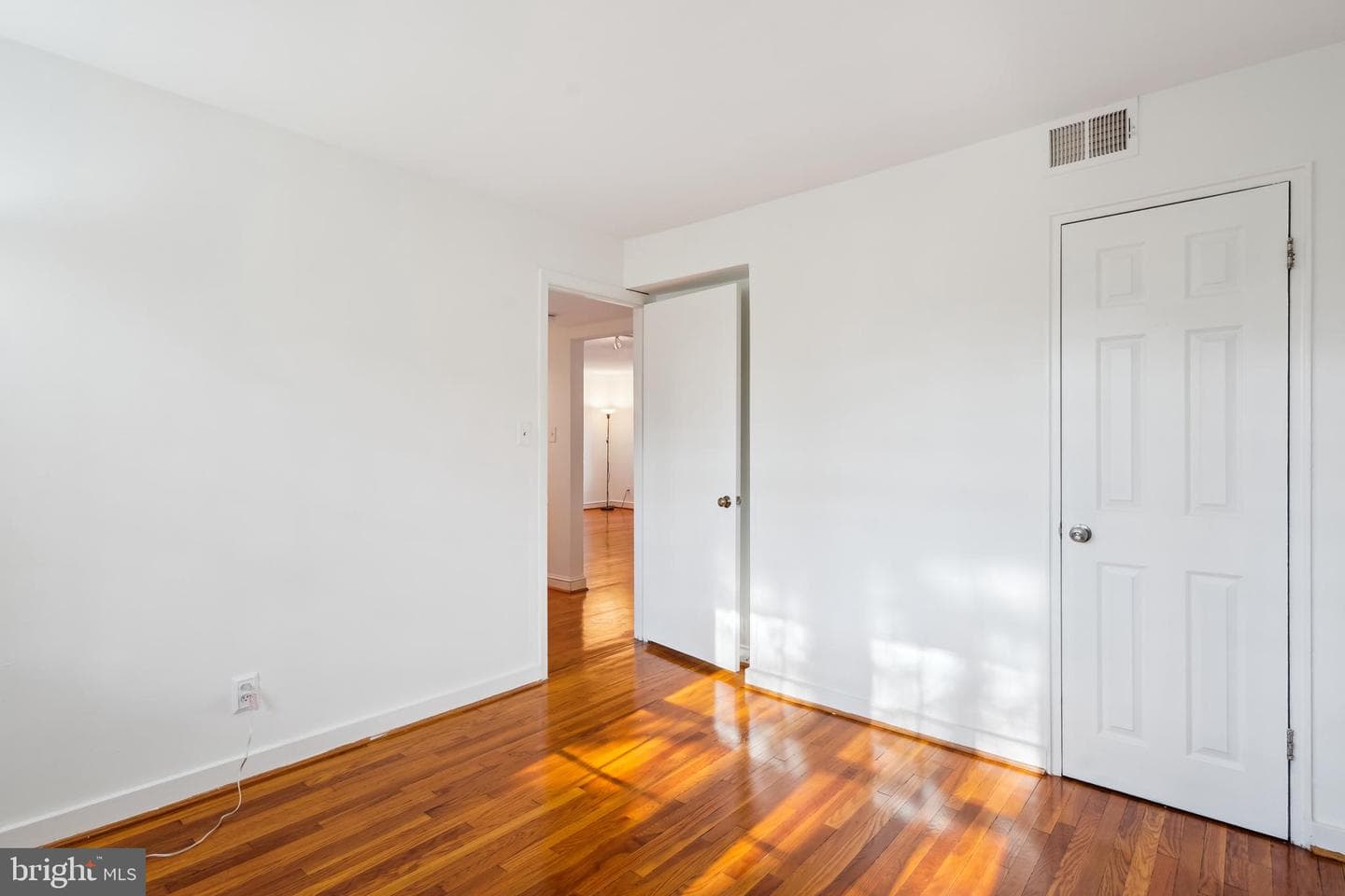 2244 Washington Avenue #102 photo 15