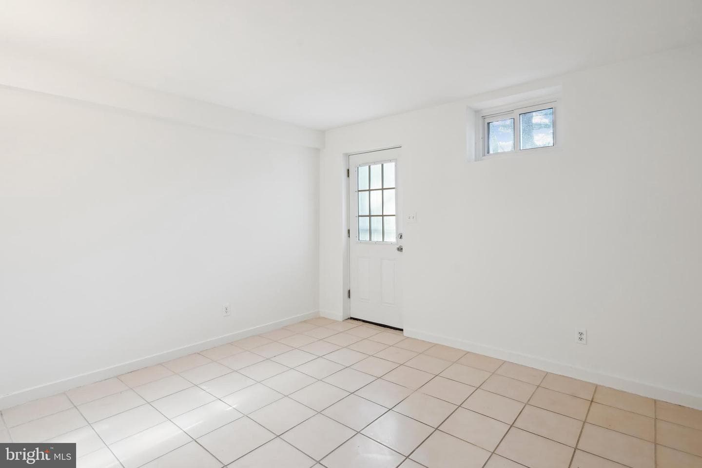 2244 Washington Avenue #102 photo 17