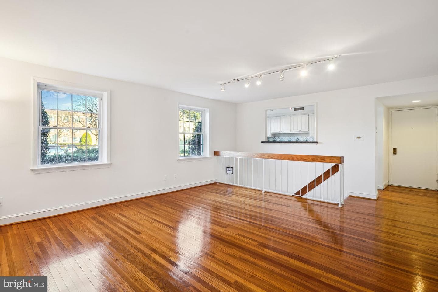 2244 Washington Avenue #102 photo 3