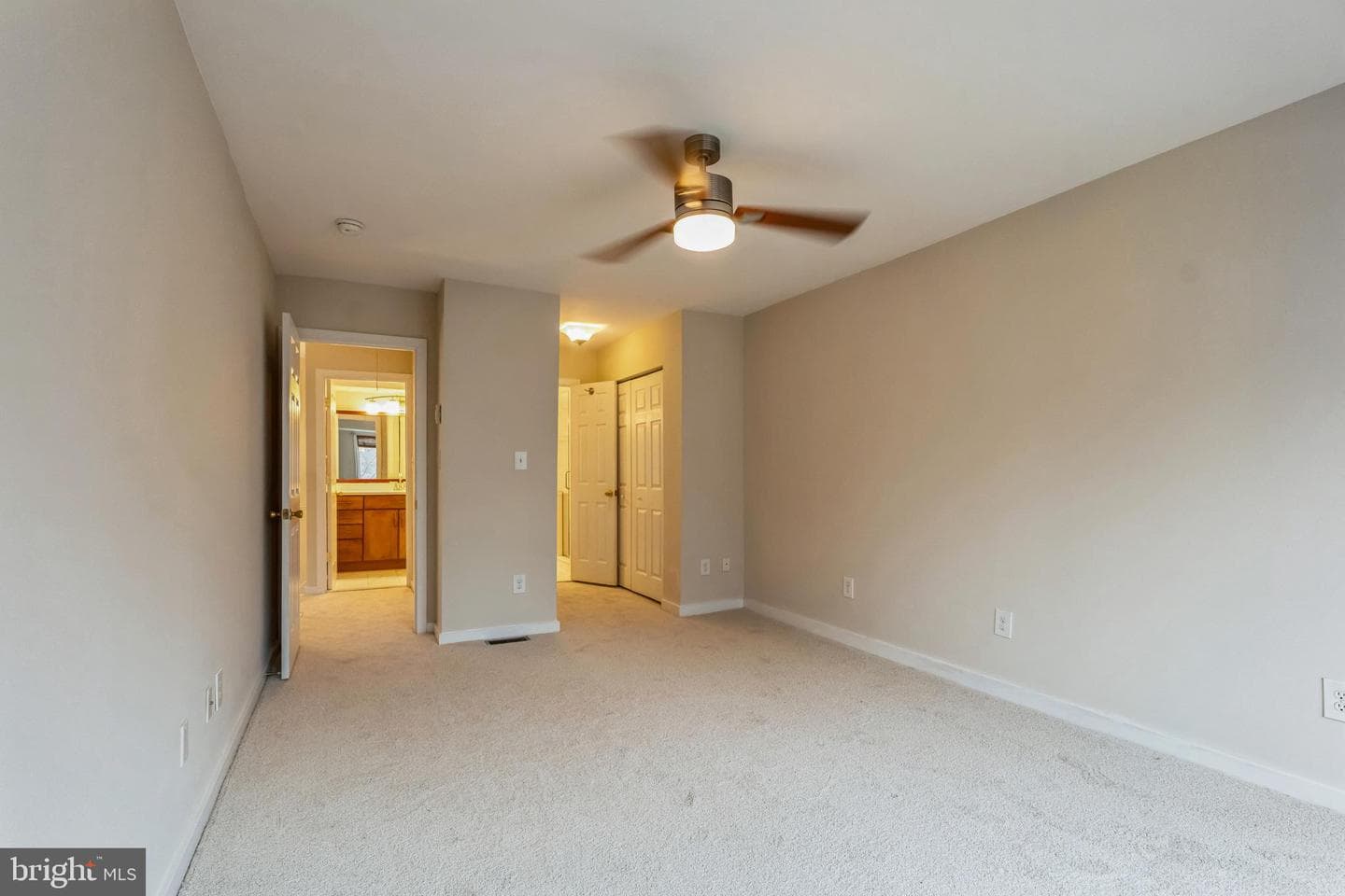 9809 Lake Shore Drive photo 15