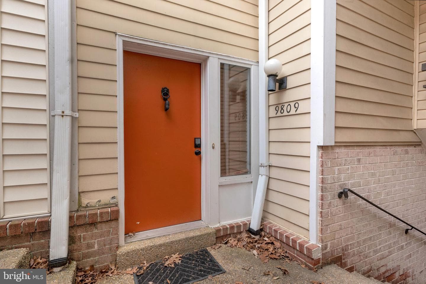 9809 Lake Shore Drive photo 2
