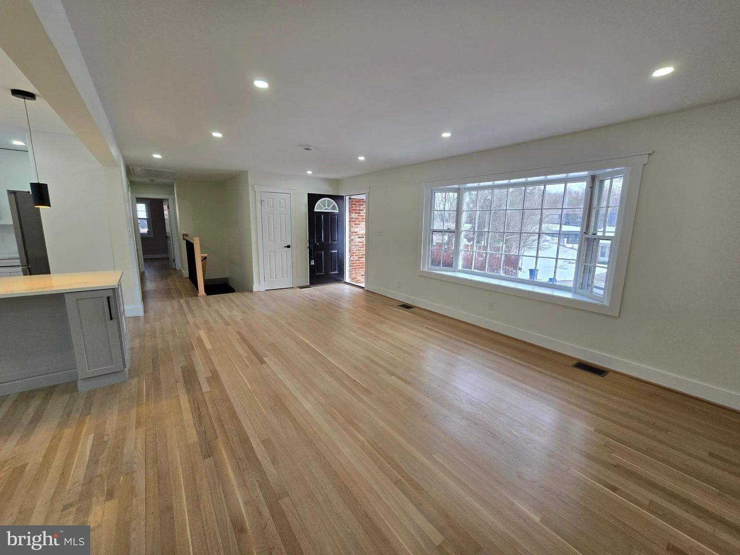 1014 Nora Drive photo 4