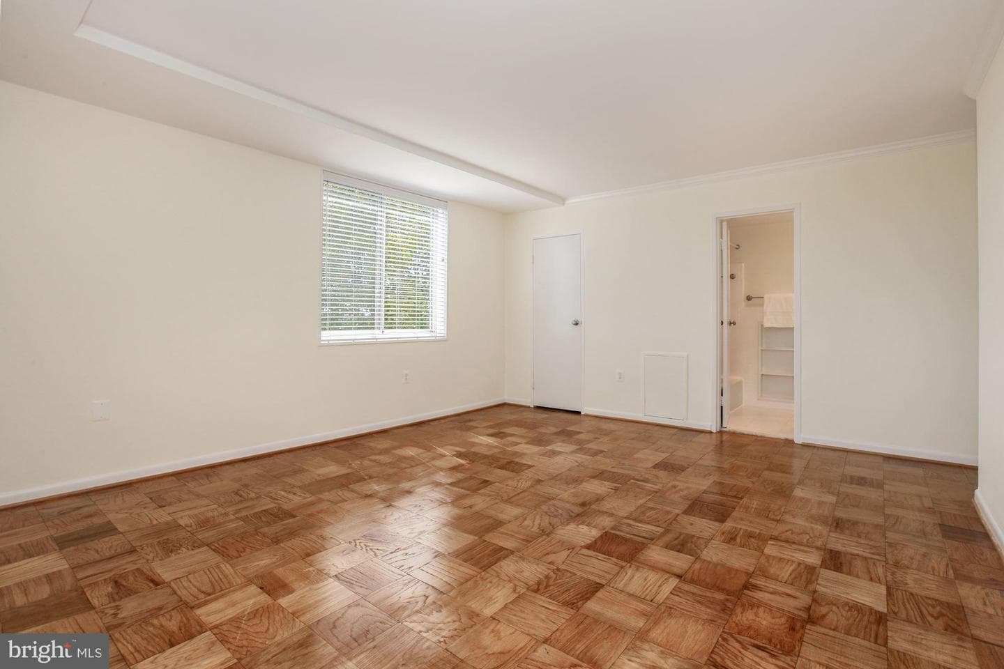 10401 Grosvenor Place #910 photo 13