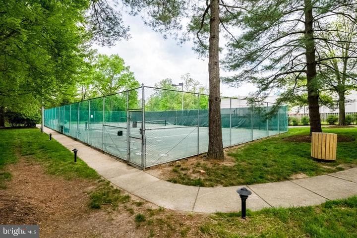 4940 Sentinel Drive #4-105 photo 26