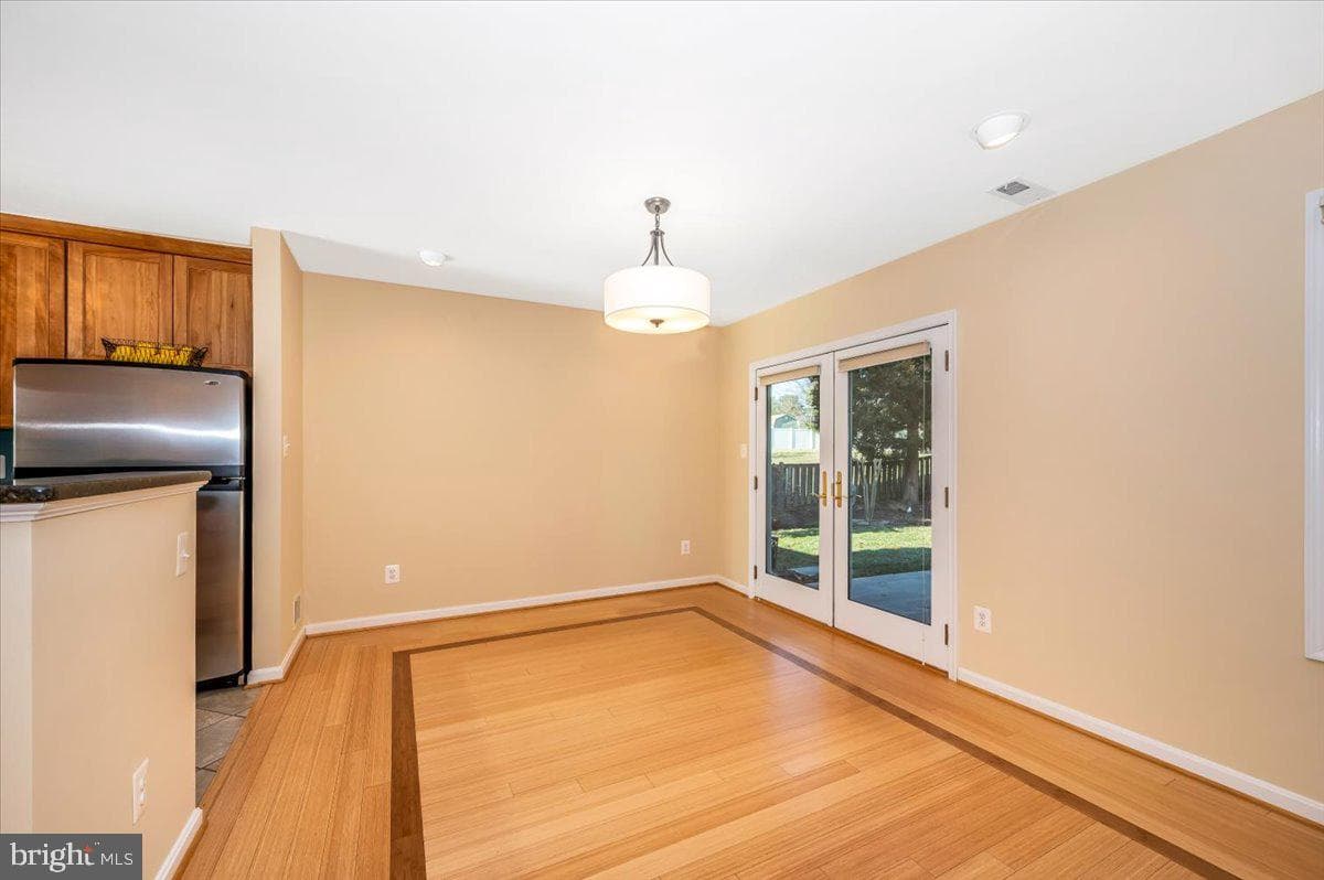 19805 Spurrier Avenue photo 11