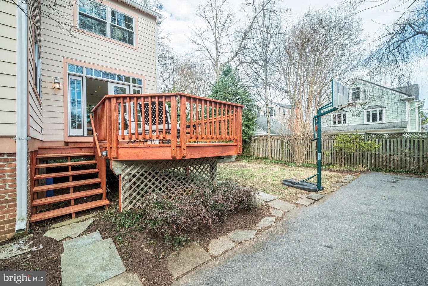 7817 Stratford Road photo 38
