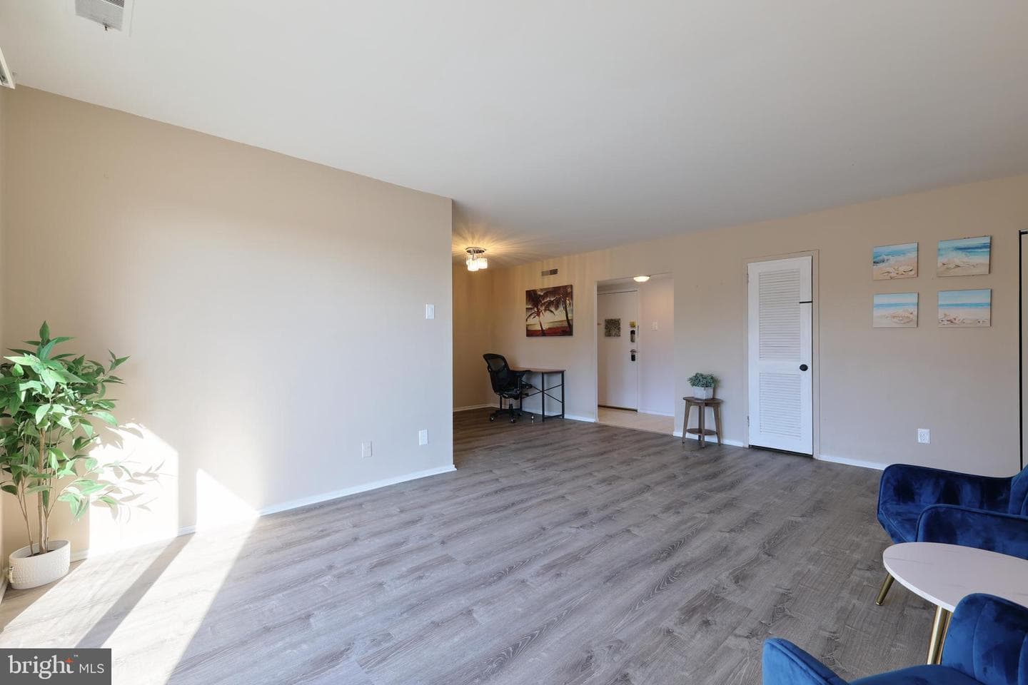 19301 Club House Road #302 photo 5