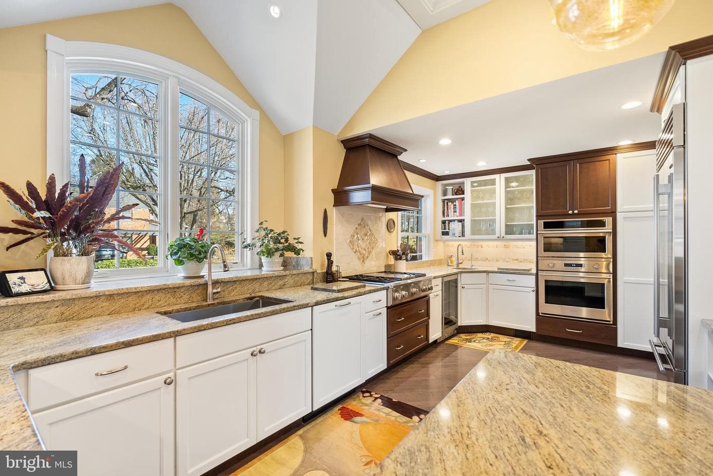 4700 Overbrook Road photo 3