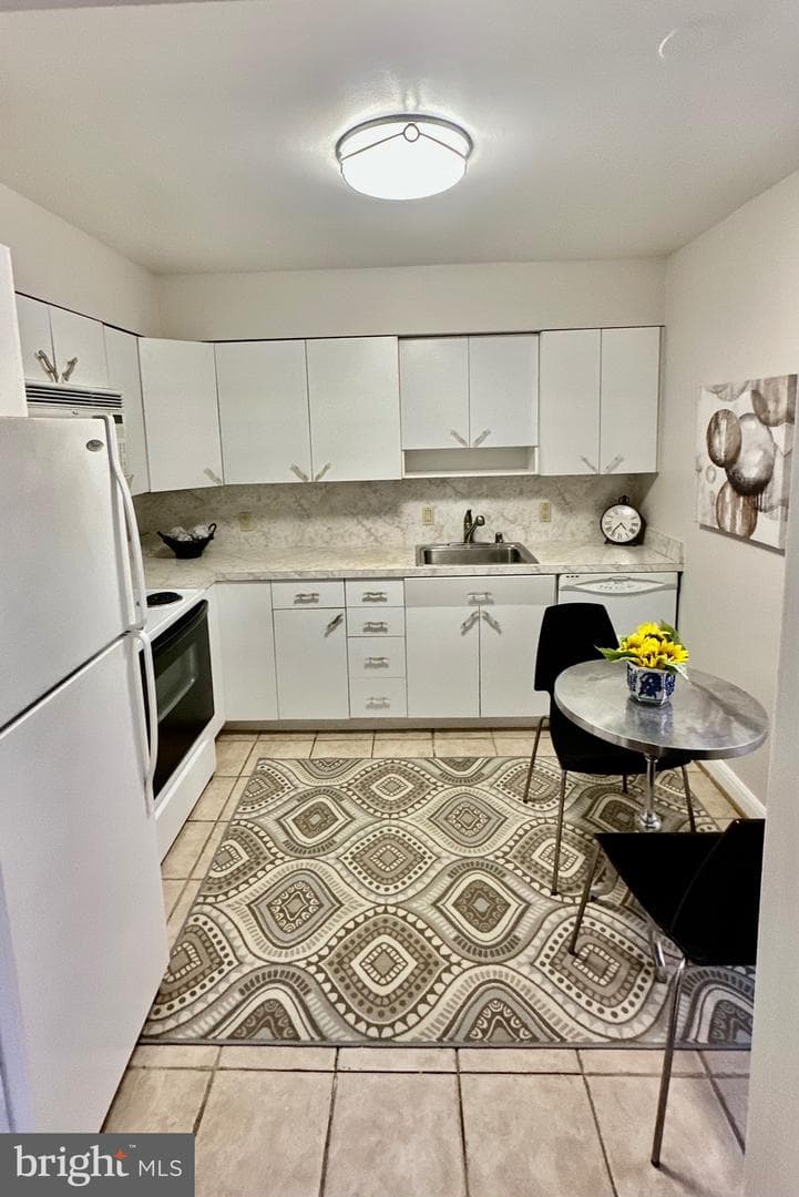4820 Hampden Lane #r-5 photo 8