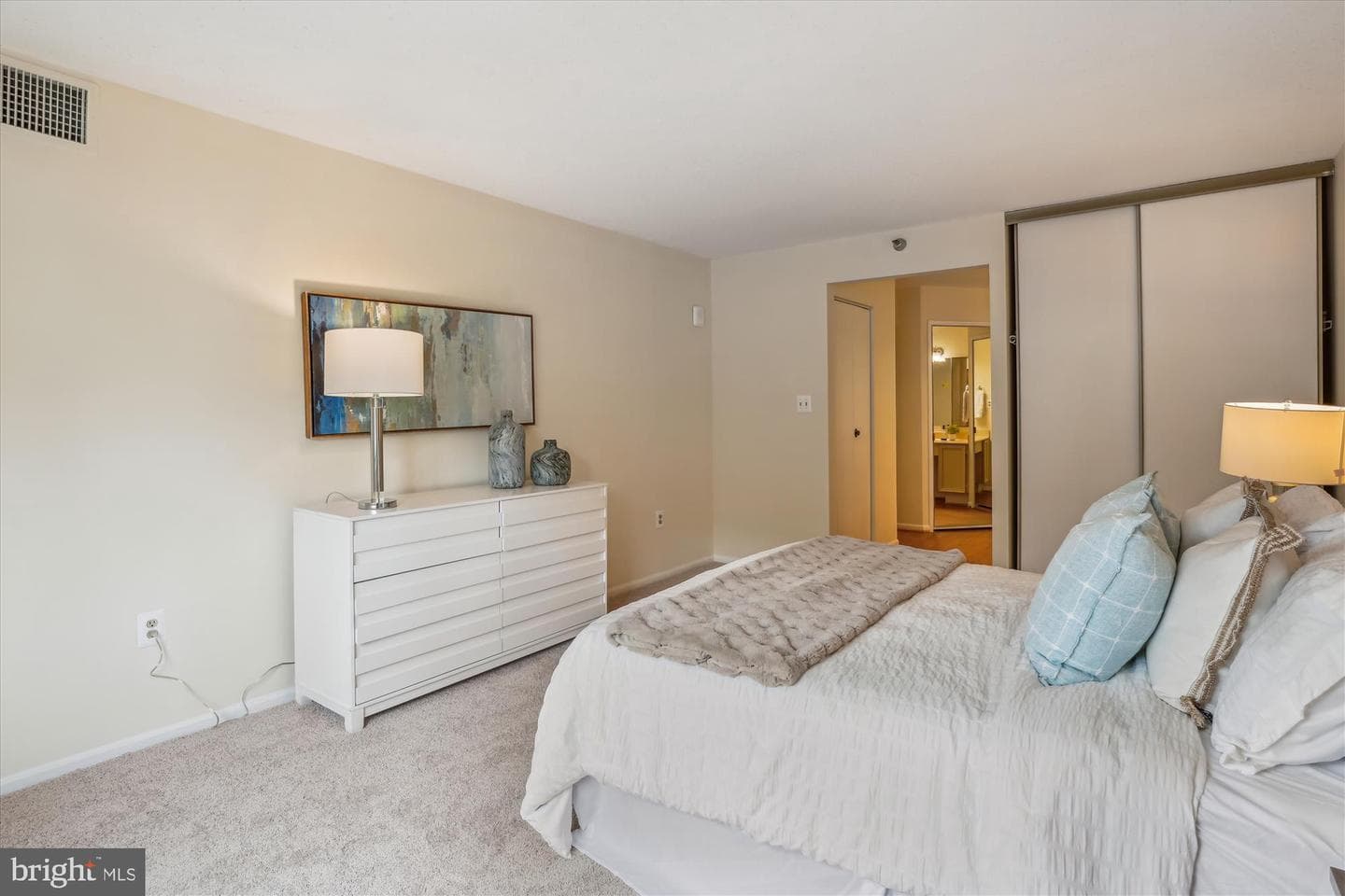 15100 Interlachen Drive #4-221 photo 10