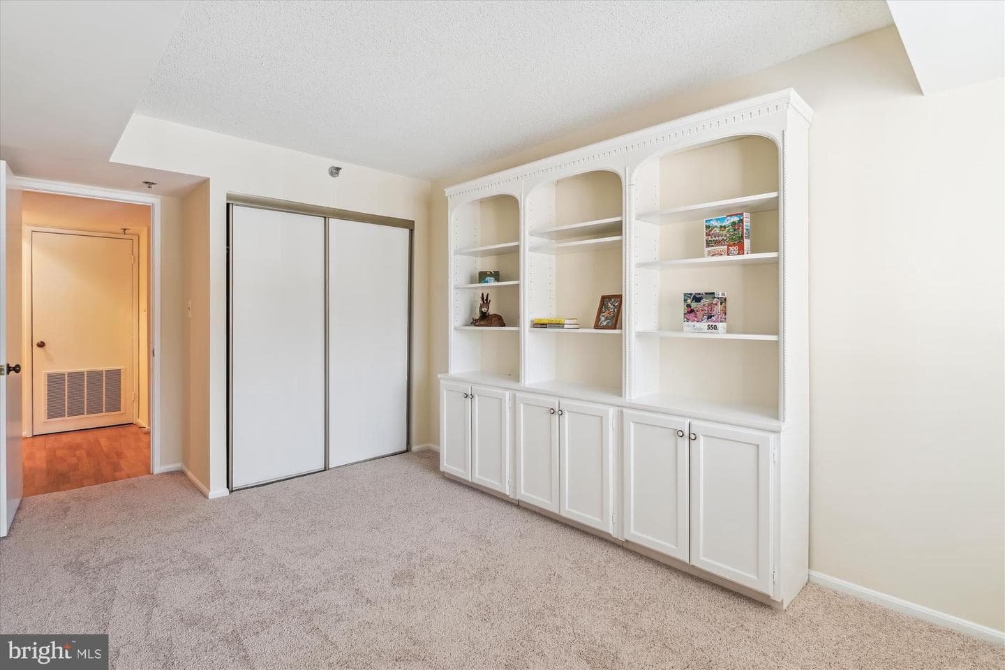 15100 Interlachen Drive #4-221 photo 24
