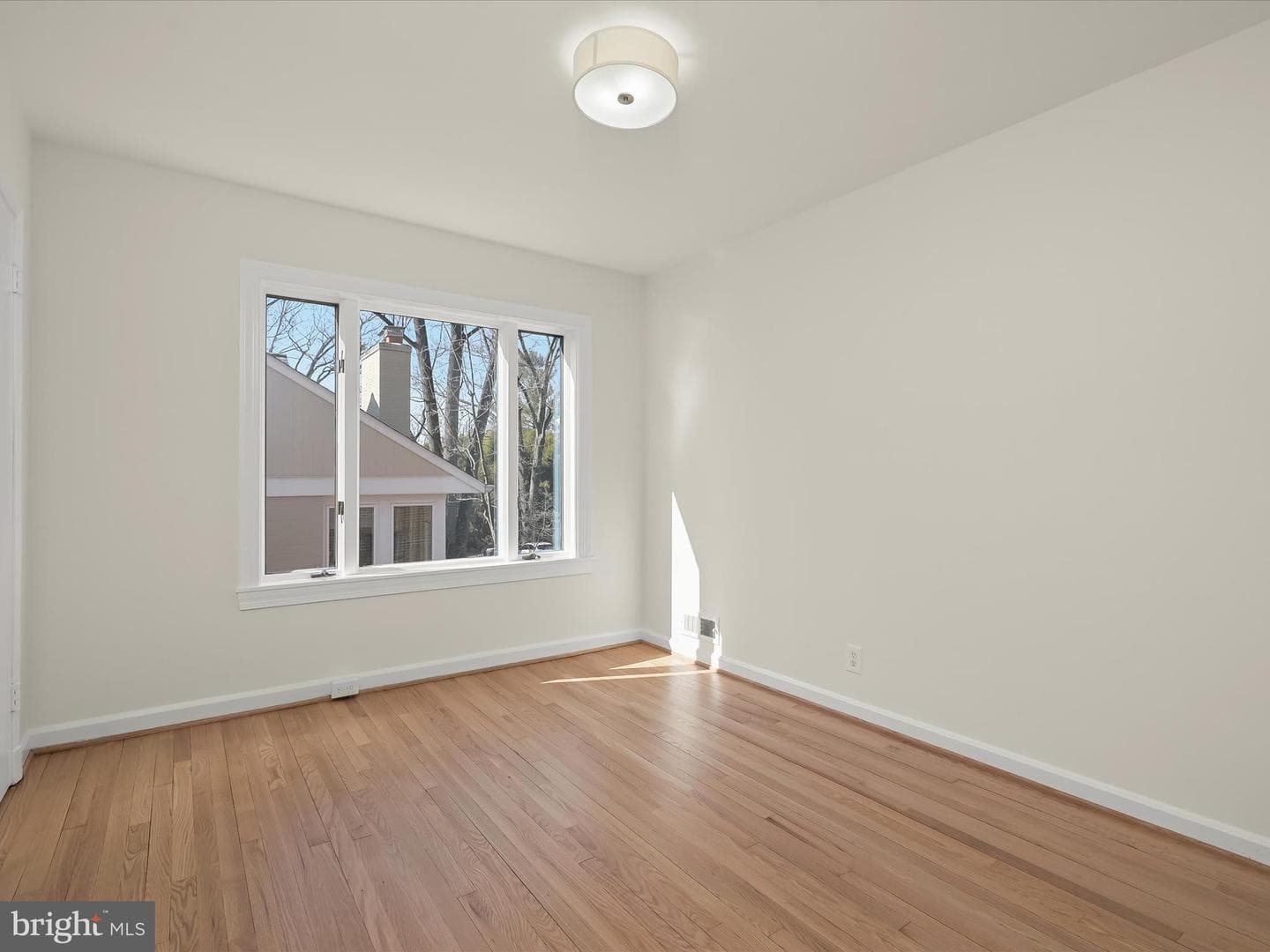 4910 Essex Avenue photo 17