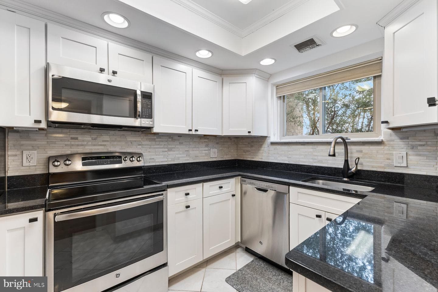 3302 Gleneagles Drive #80-B photo 10