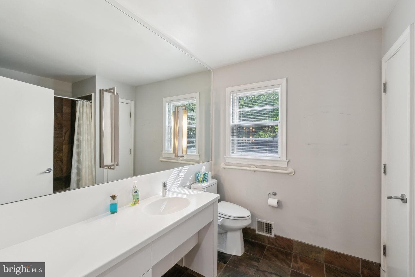 9621 E Bexhill Drive photo 20
