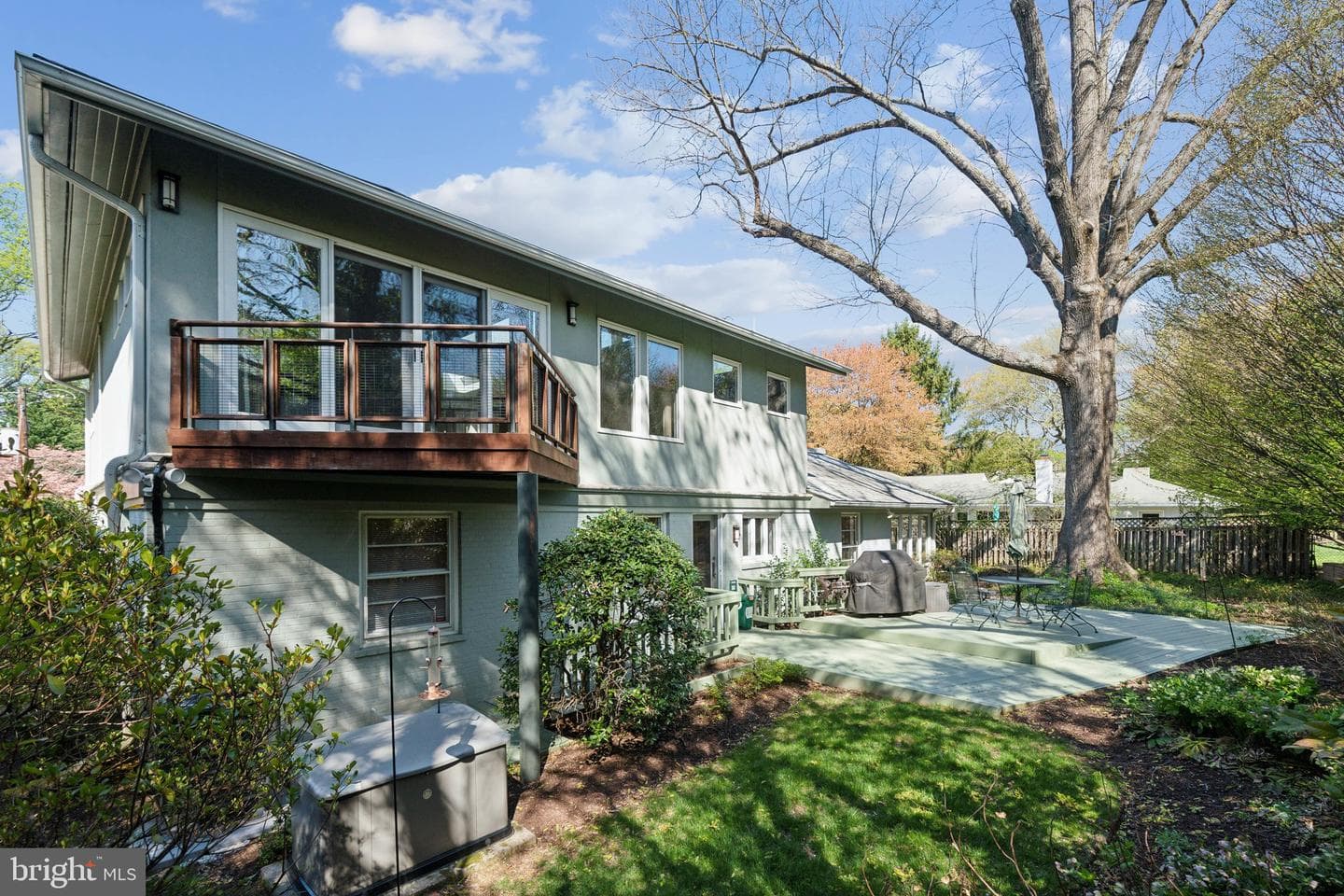 9621 E Bexhill Drive photo 39