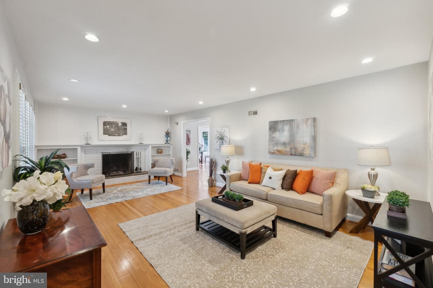 9621 E Bexhill Drive photo 6