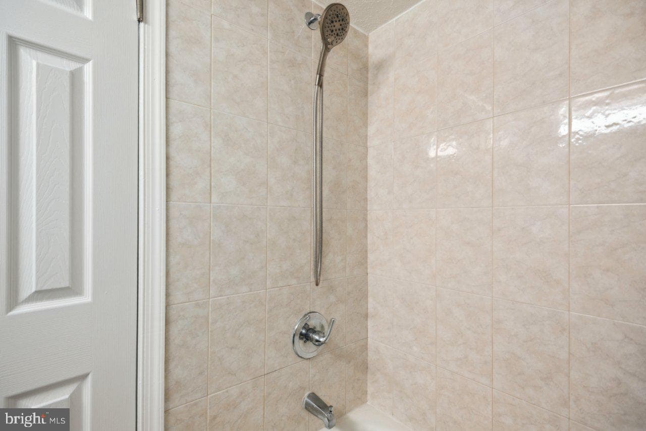 19526 Fetlock Drive photo 35