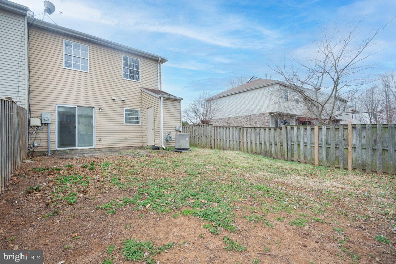 19526 Fetlock Drive photo 37