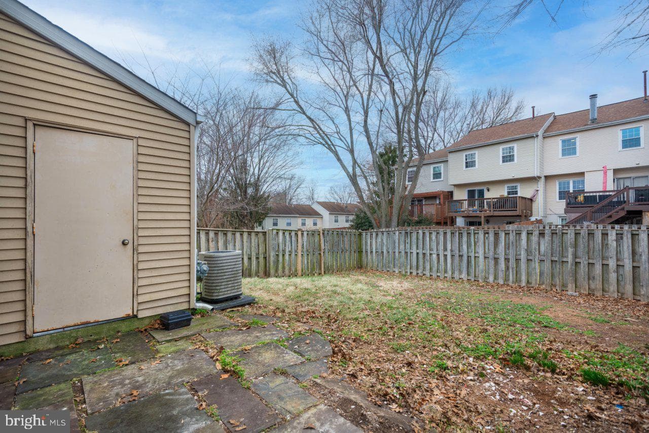 19526 Fetlock Drive photo 38