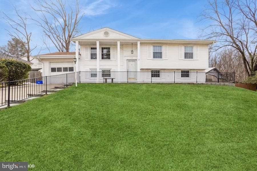11408 Rambling Road photo 4