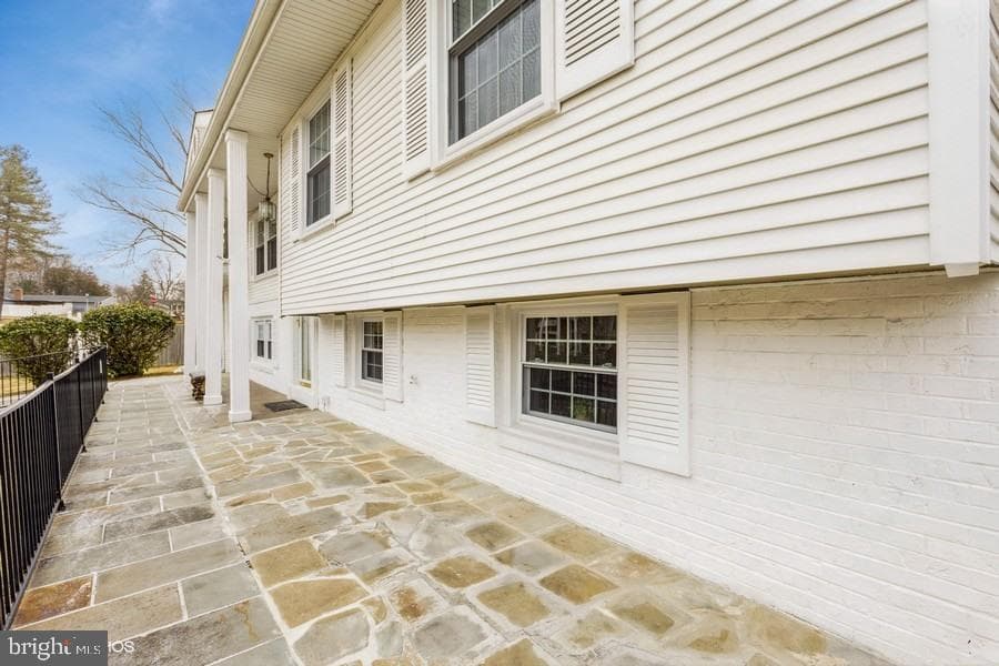 11408 Rambling Road photo 5
