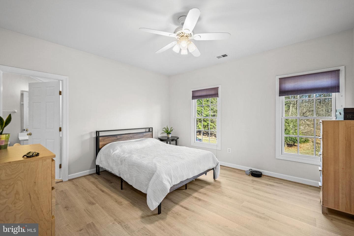 15803 Thistlebridge Drive photo 32