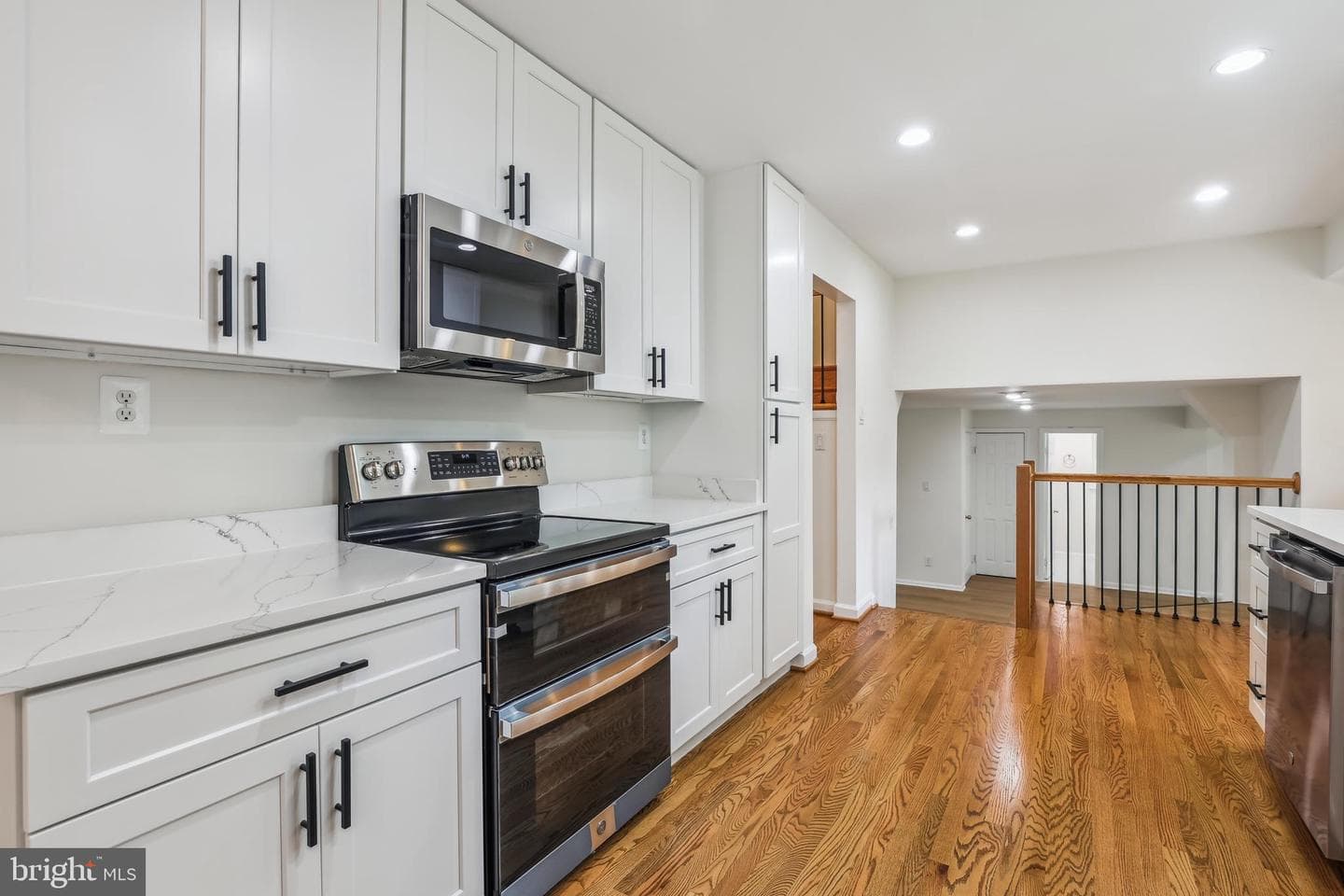 6503 Wilmett Road photo 11