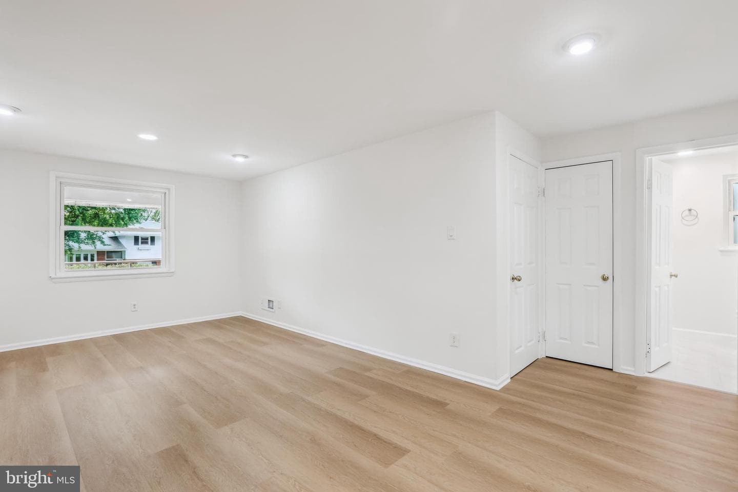 6503 Wilmett Road photo 18