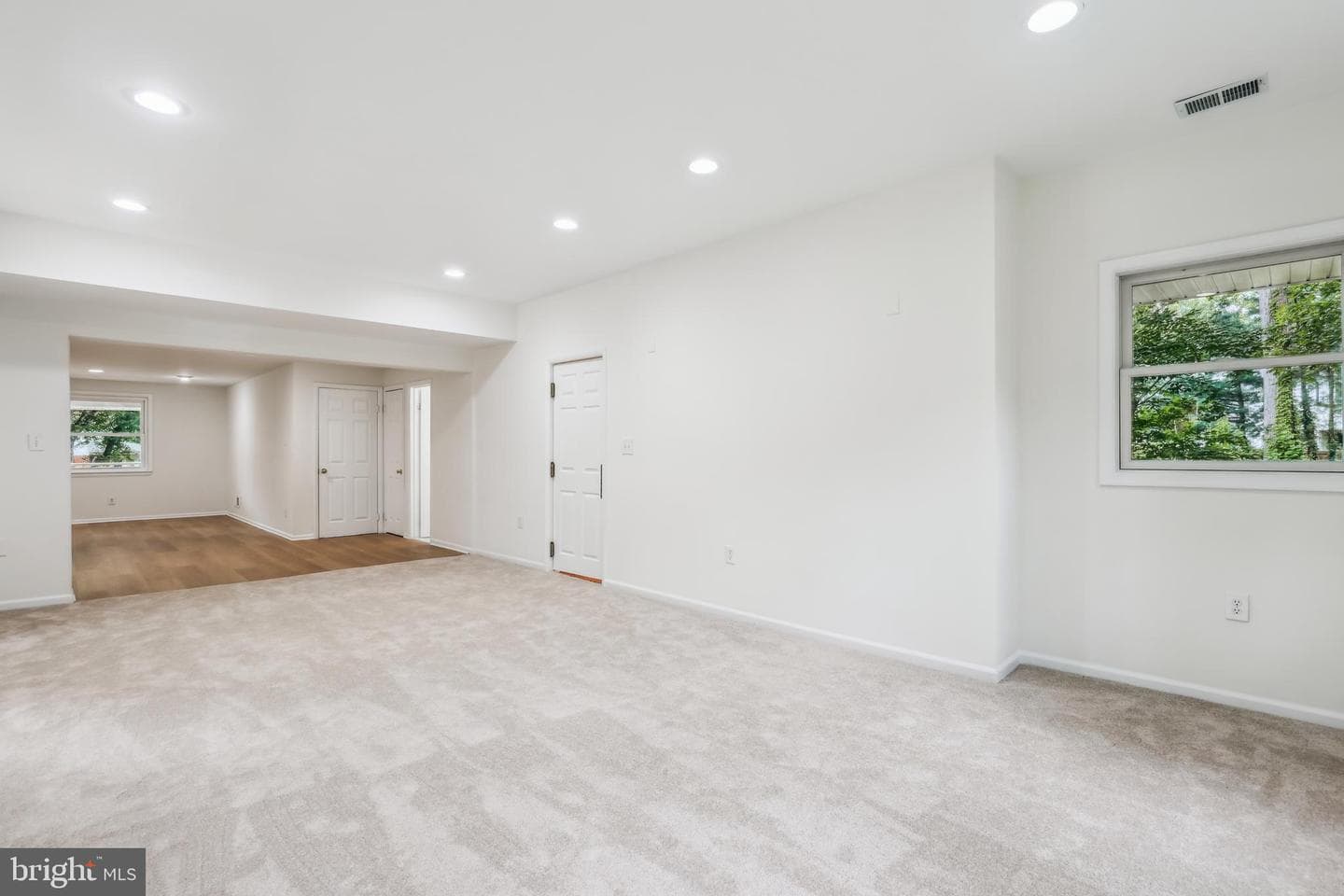 6503 Wilmett Road photo 21