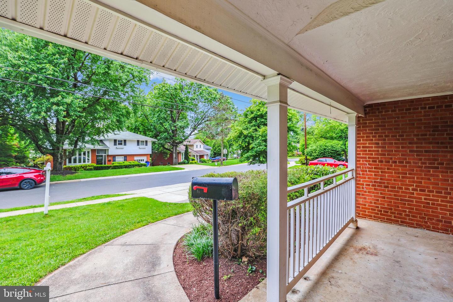 6503 Wilmett Road photo 3