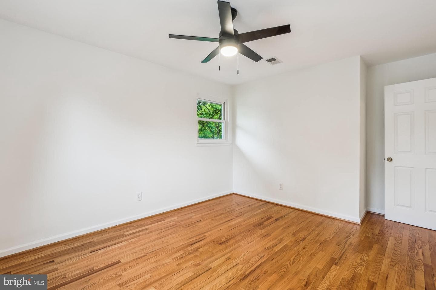 6503 Wilmett Road photo 30