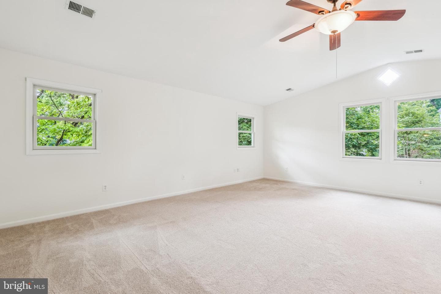 6503 Wilmett Road photo 32