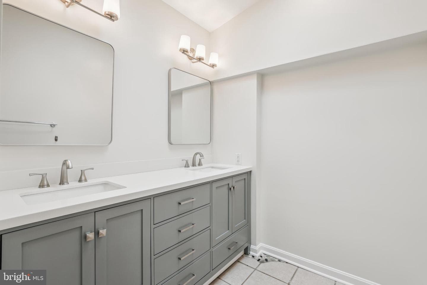 6503 Wilmett Road photo 36