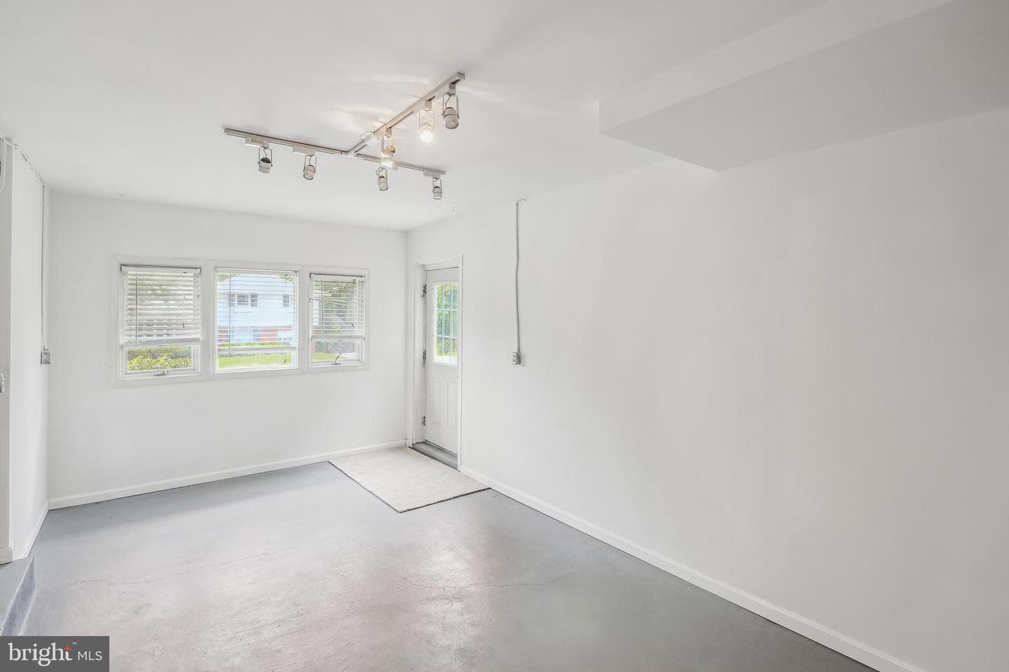 6503 Wilmett Road photo 42