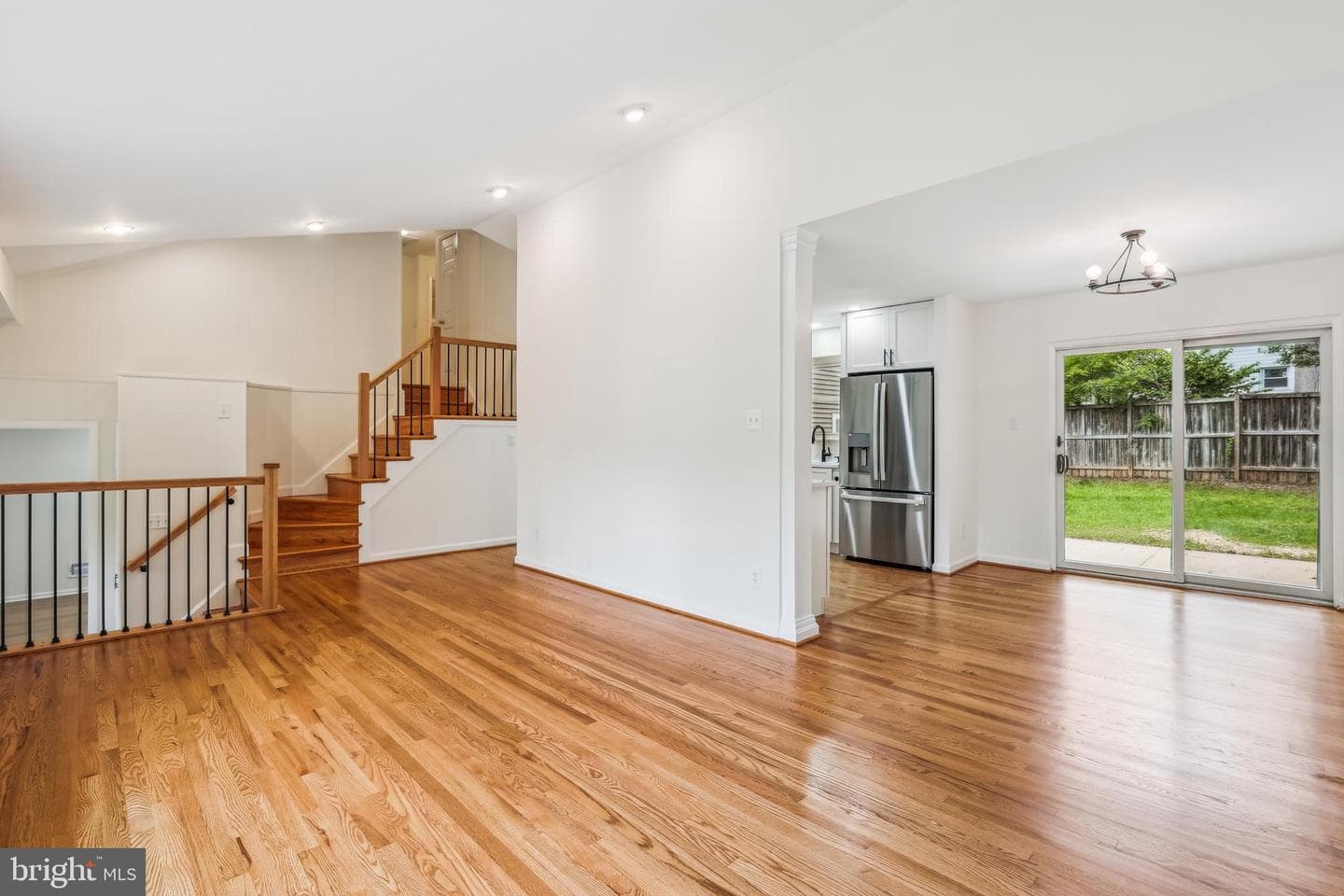 6503 Wilmett Road photo 6