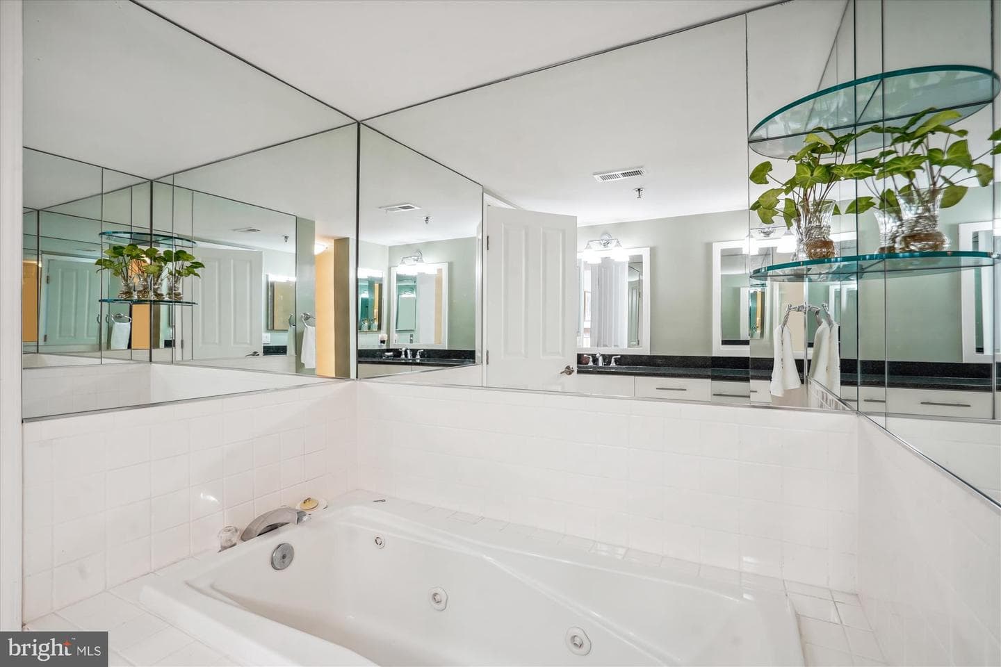 5450 Whitley Park Terrace #hr-903 photo 26