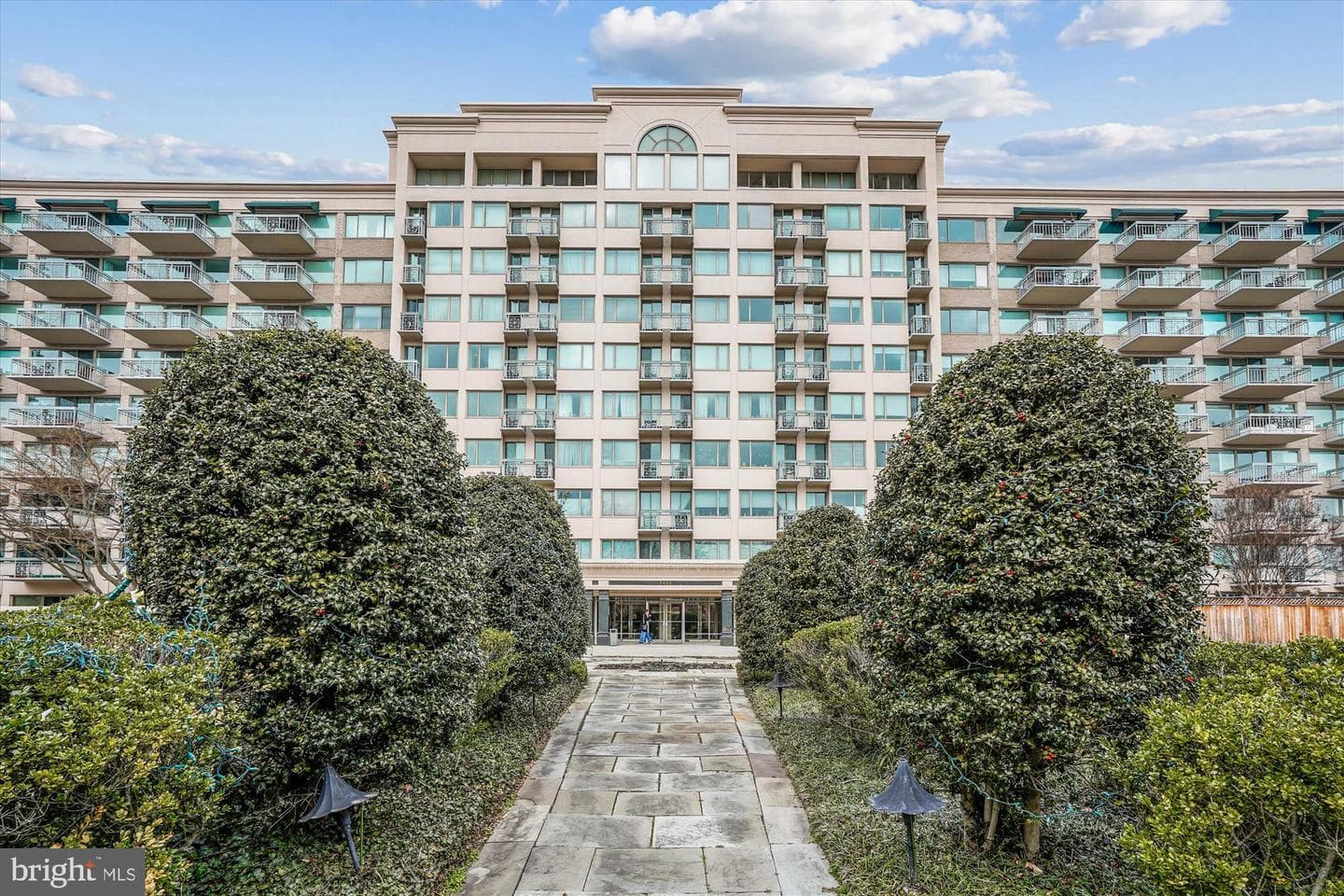 5450 Whitley Park Terrace #hr-903 photo 4