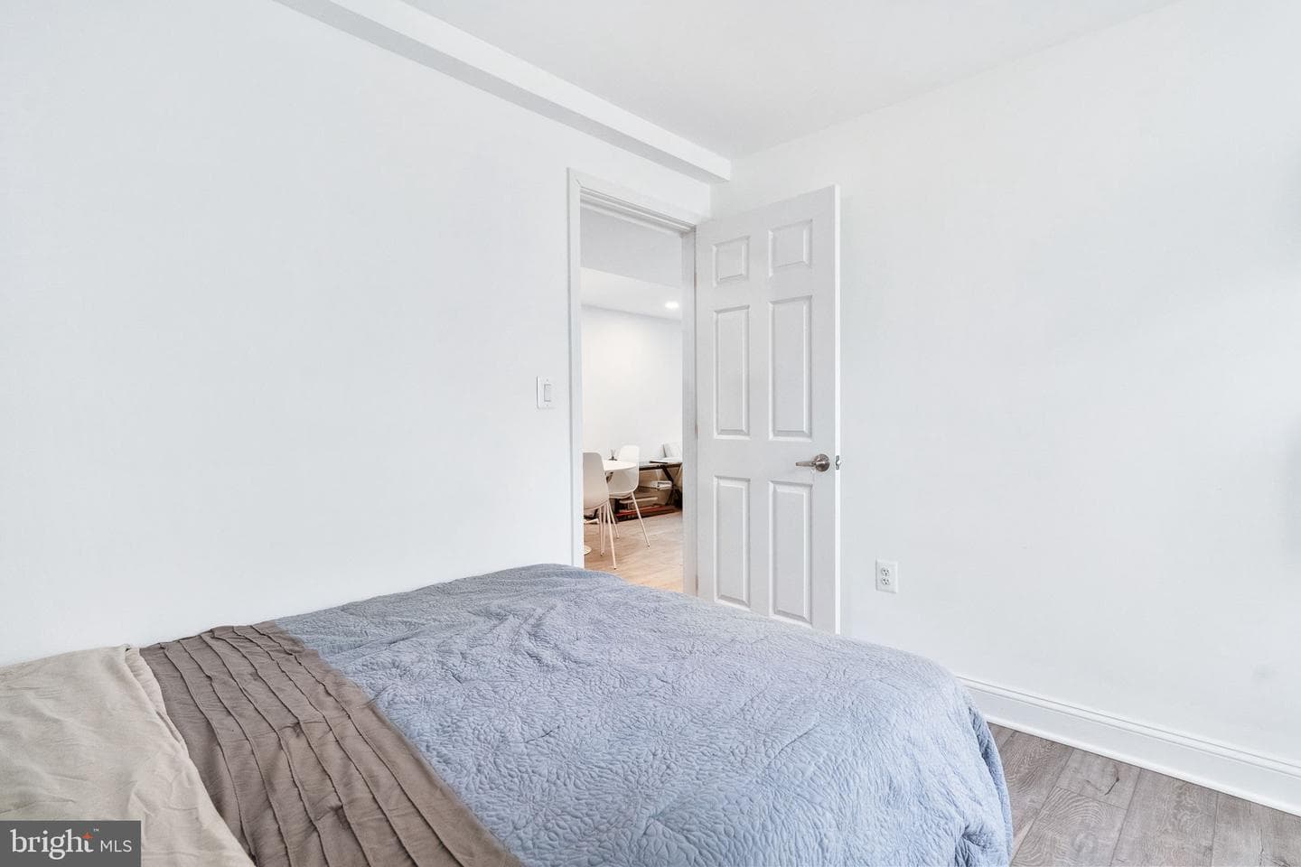 5020 River Road photo 20