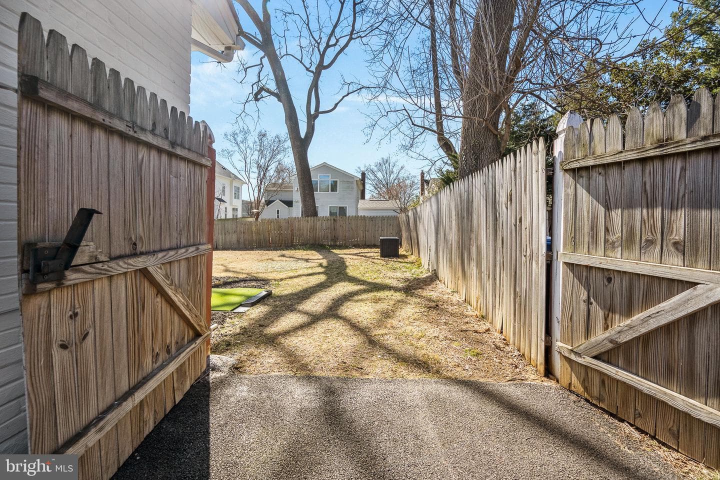 5020 River Road photo 30