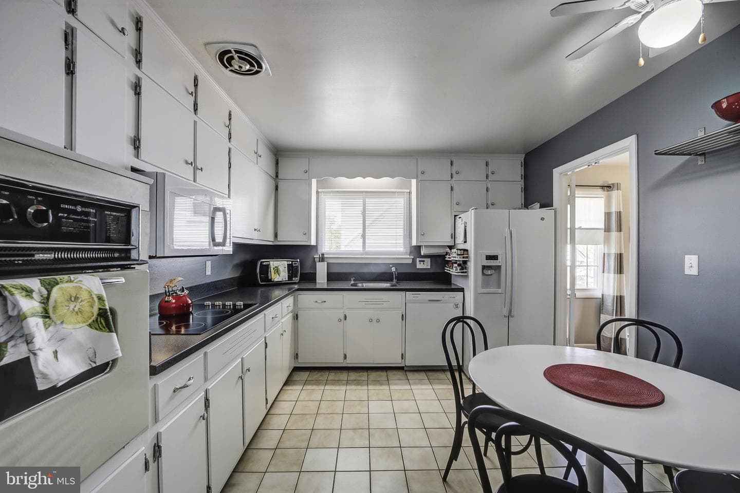 6326 Rockhurst Road photo 3