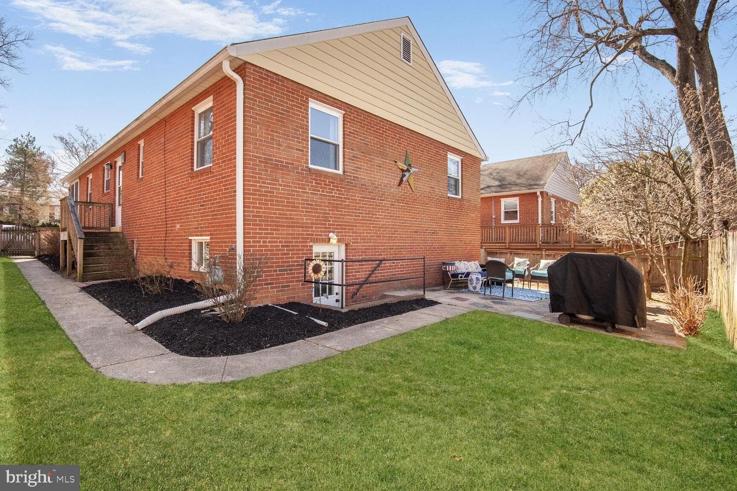 10110 Brunett Avenue photo 24