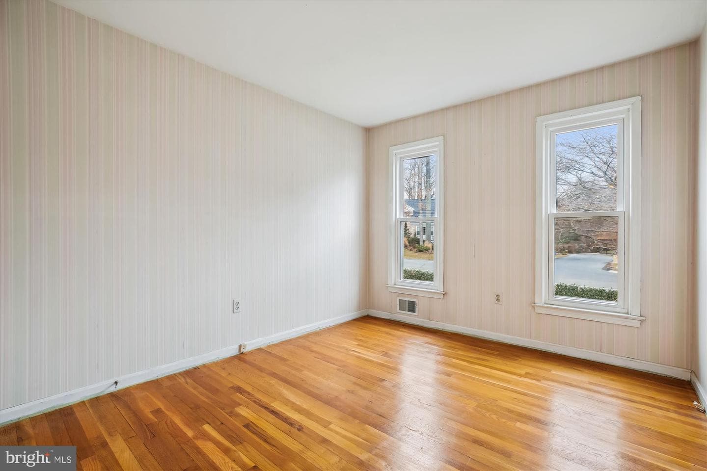 10612 Democracy Lane photo 15
